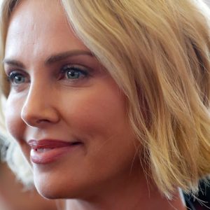 Hollywood's Golden Gem: Charlize Theron - A Fascinating Biography